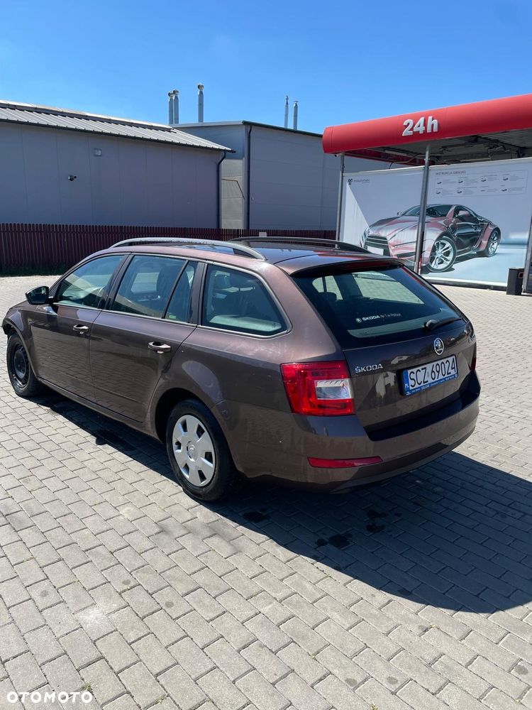 Skoda Octavia 1.6 TDI Ambiente - 9