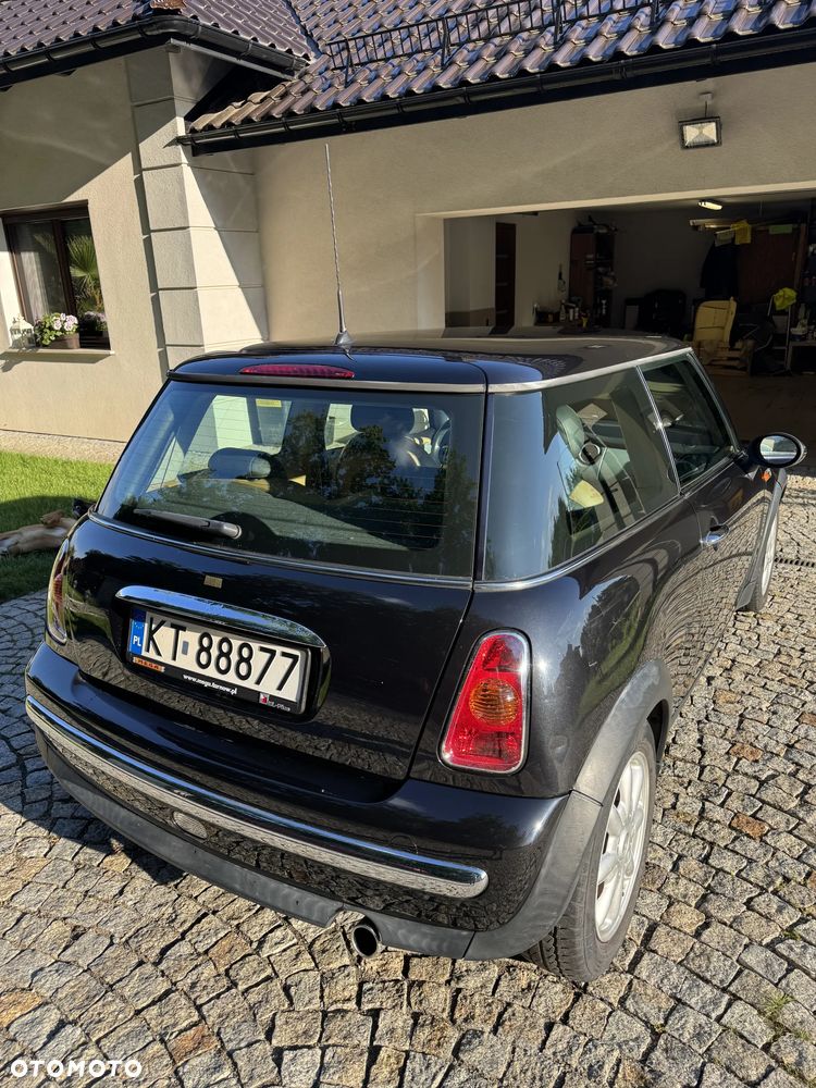 MINI Cooper Sidewalk - 3