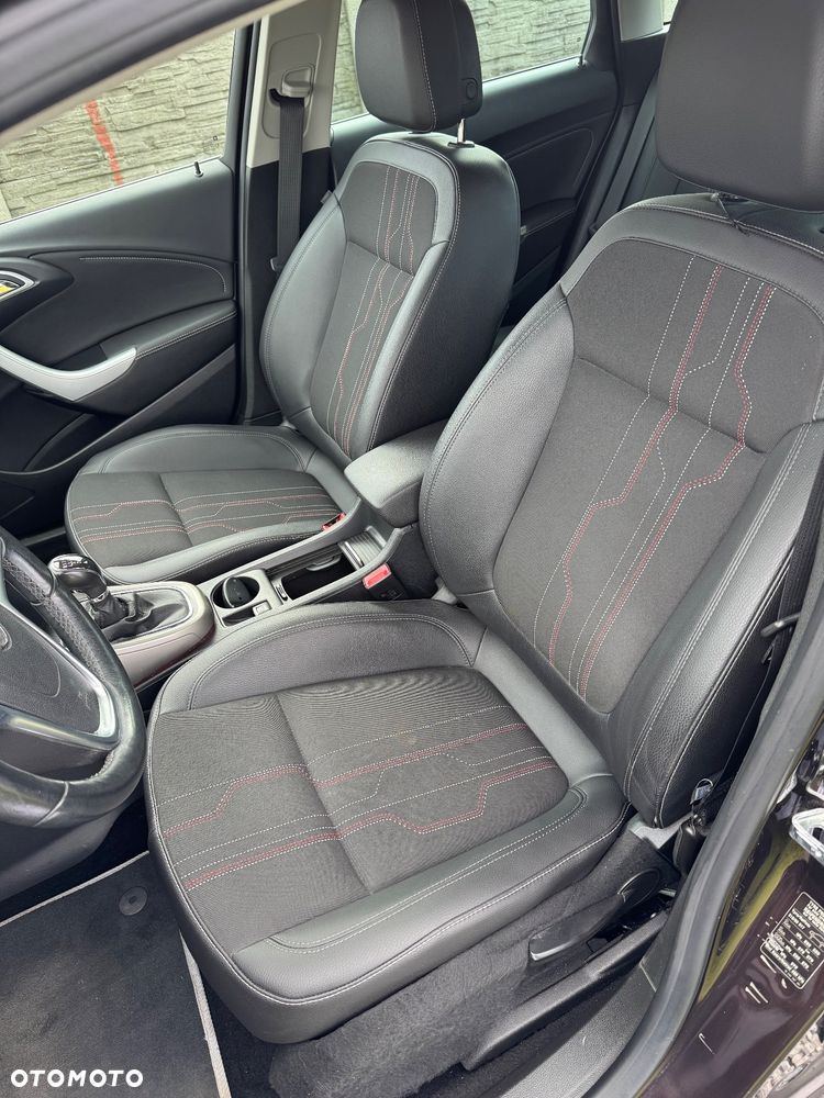 Opel Astra 1.4 Turbo Sports Tourer ecoFLEX Start/Stop 150 Jahre - 11