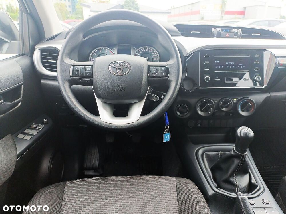 Toyota Hilux 2.4 D-4D Double Cab DLX 4x4 - 15