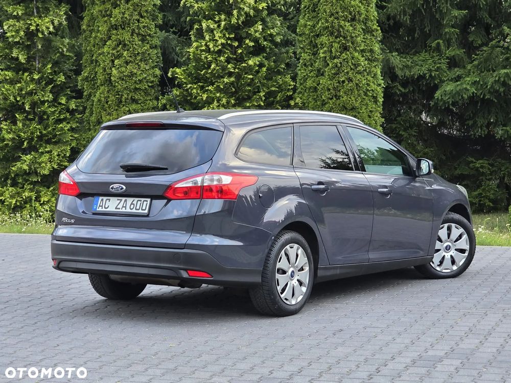 Ford Focus SW 1.6 Ti-VCT Trend - 17