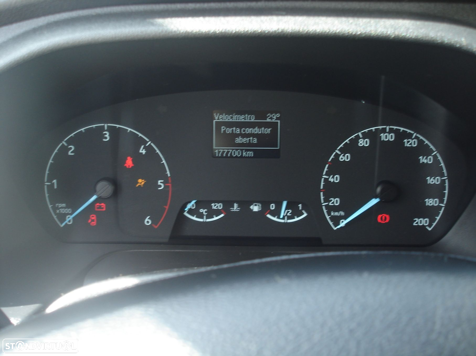 Ford Transit - 9