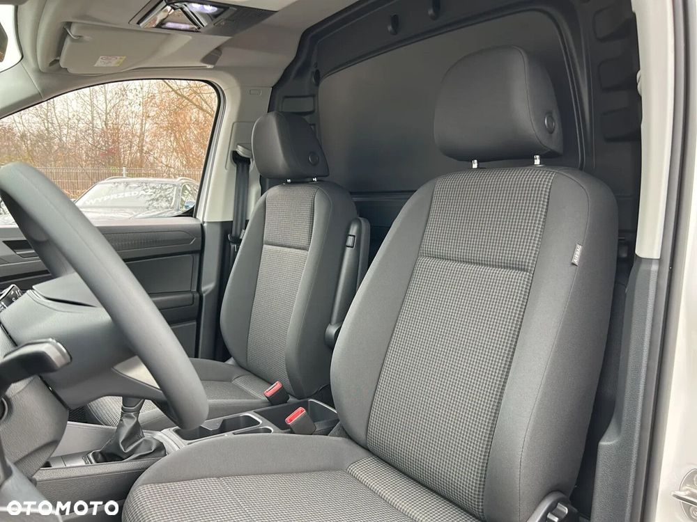 Volkswagen Caddy 1,5 l TSI 116 KM manualna - 13