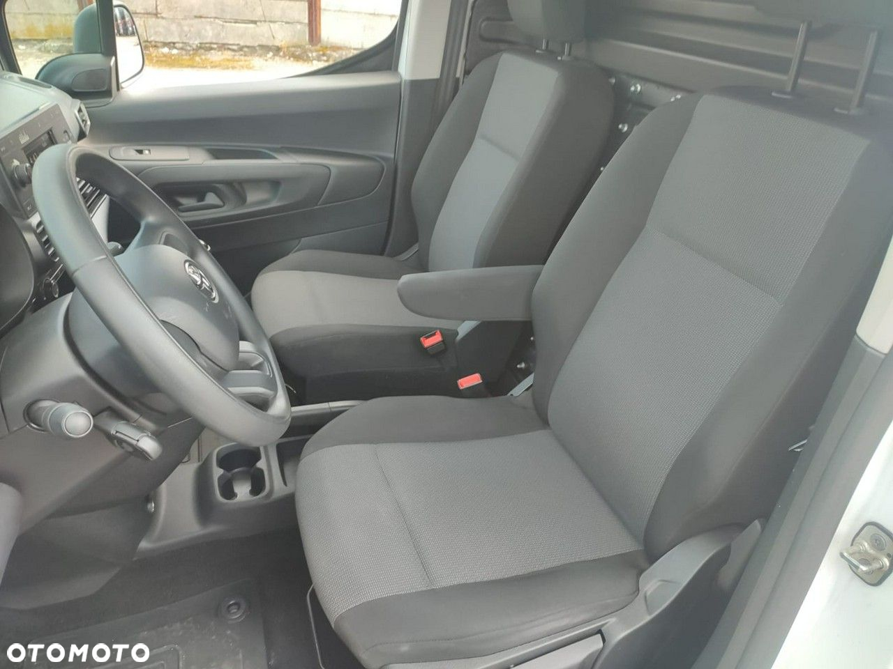 Toyota Proace City - 16