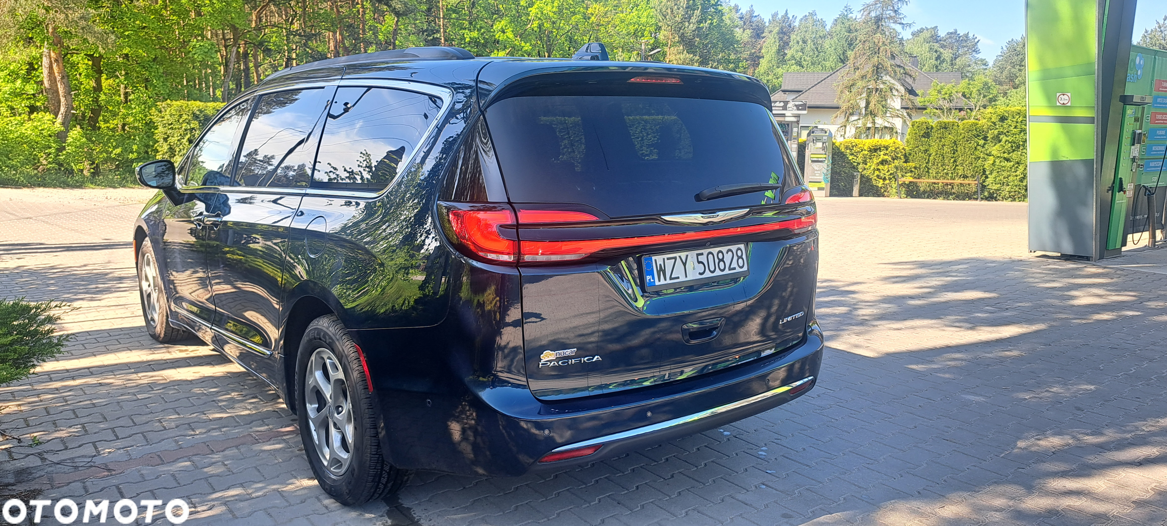 Chrysler Pacifica - 14