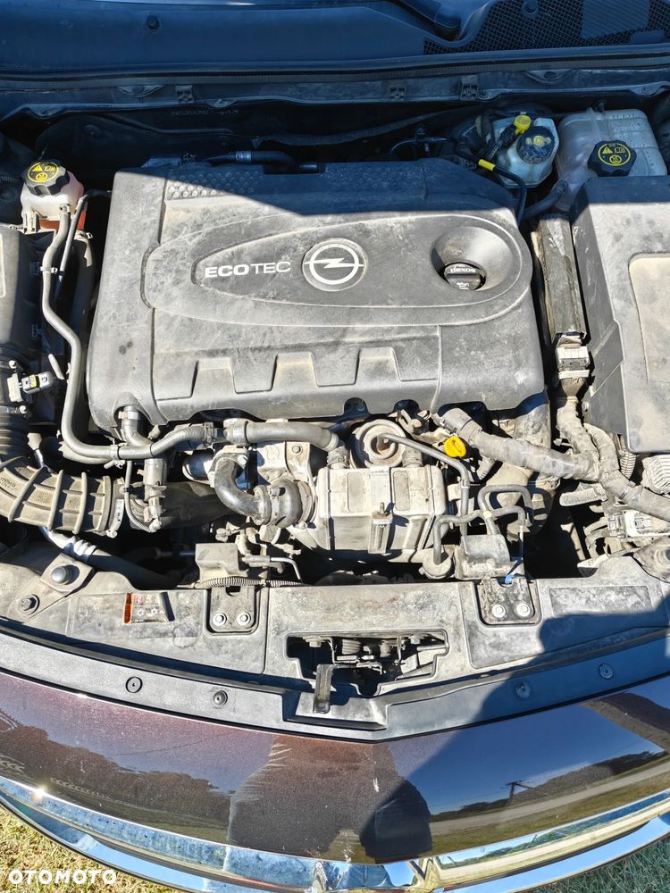 Opel Insignia - 14