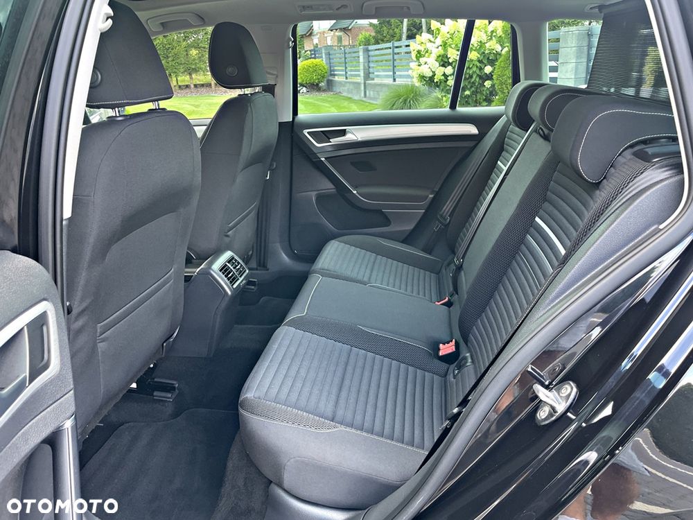 Volkswagen Golf Variant 2.0 TDI 4Motion BlueMotion Technology Cup - 23