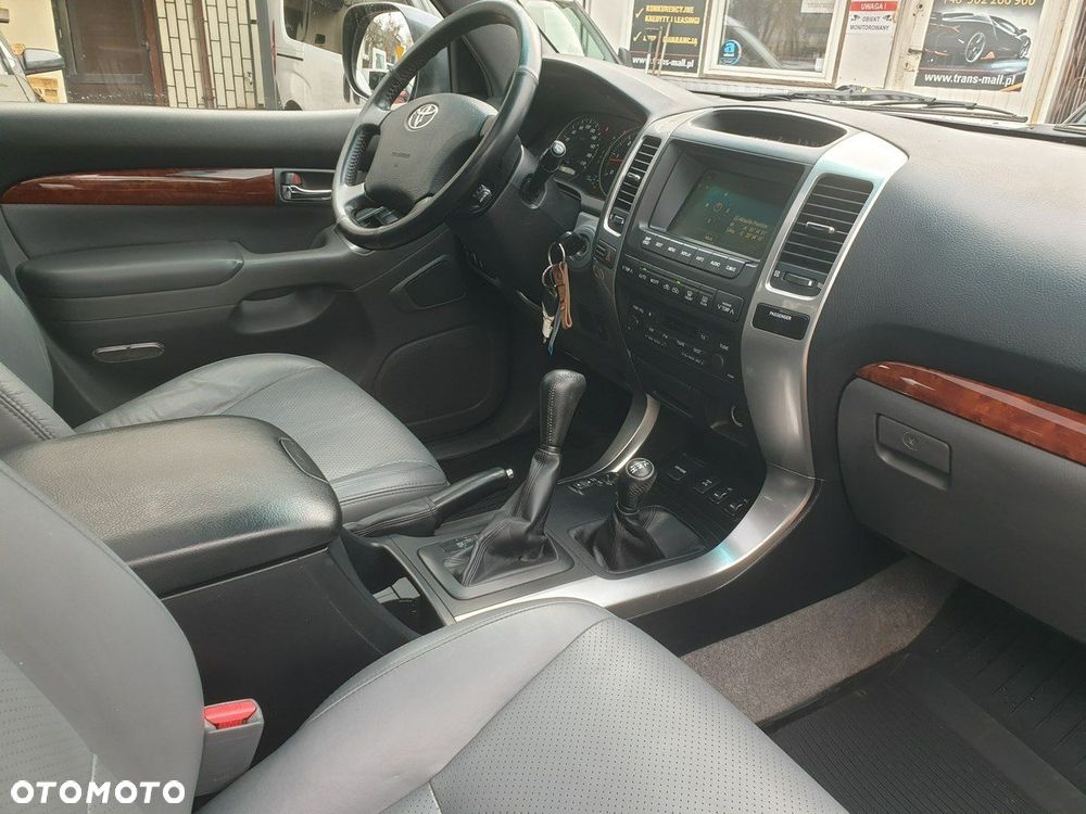 Toyota Land Cruiser 3.0 D Luna Comfort - 30