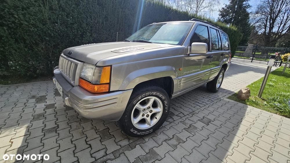 Jeep Grand Cherokee - 13