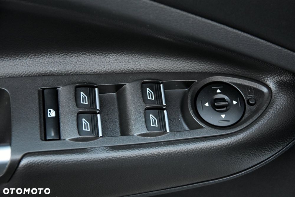 Ford Kuga 2.0 TDCi 4x2 Titanium - 28