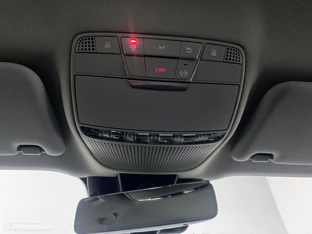 Mercedes-Benz E 300 de Exclusive Line 4Matic - 25