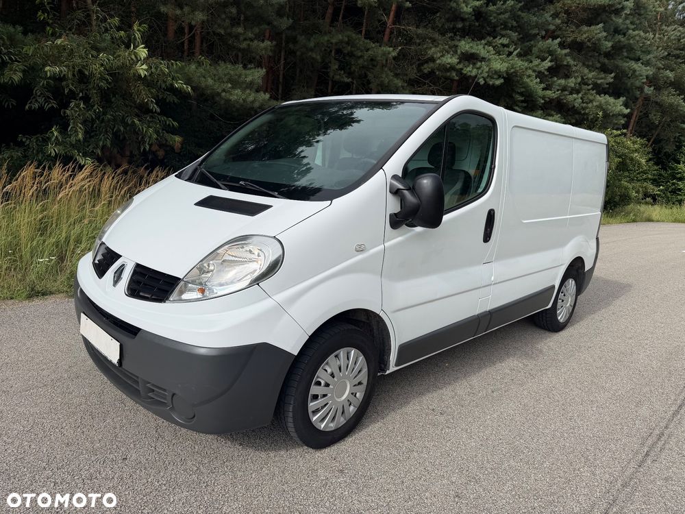 Renault TRAFIC - 1