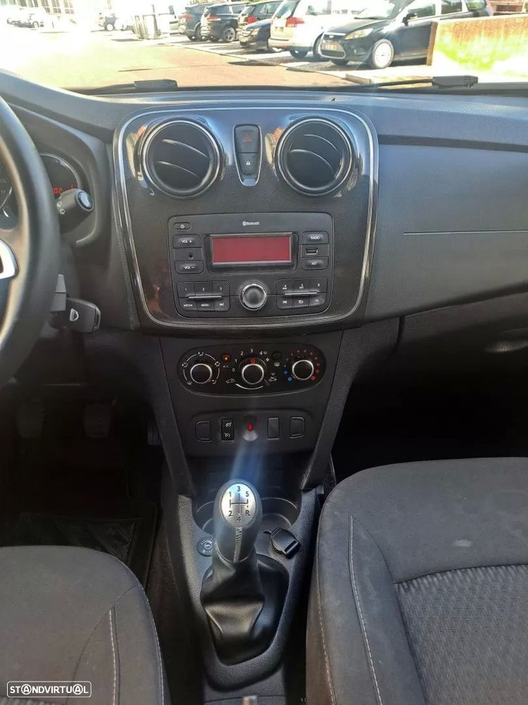 Dacia Sandero 0.9 TCe Comfort Bi-Fuel — fotografia 9