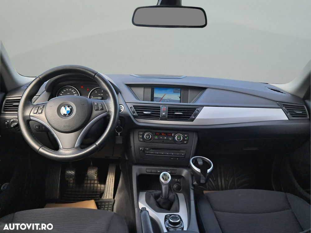 BMW X1 sDrive18d - 9