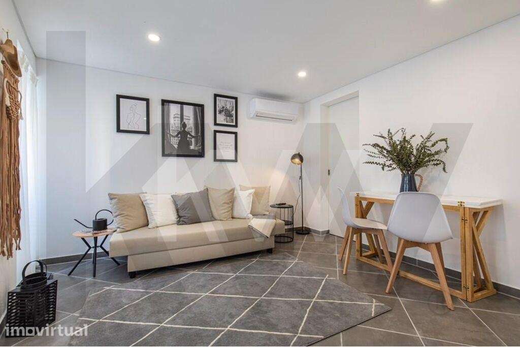 PRÉDIO RENOVADO COM 4 APARTAMENTOS MOBILADOS E EQUIPADOS - PARA INVEST - Grande imagem: 4/50