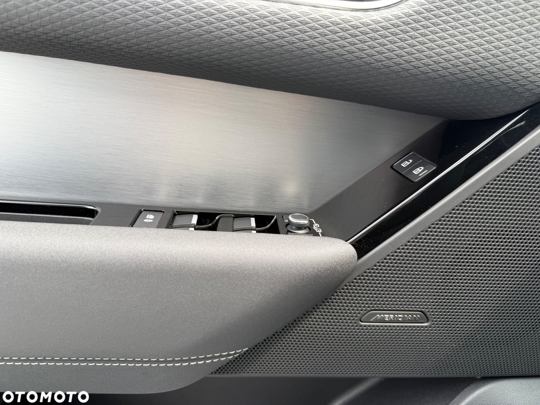 Land Rover Range Rover Velar 2.0 D200 mHEV - 30