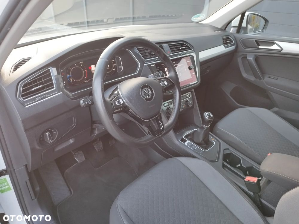 Volkswagen Tiguan 2.0 TDI SCR (BlueMotion Technology) Trendline - 24