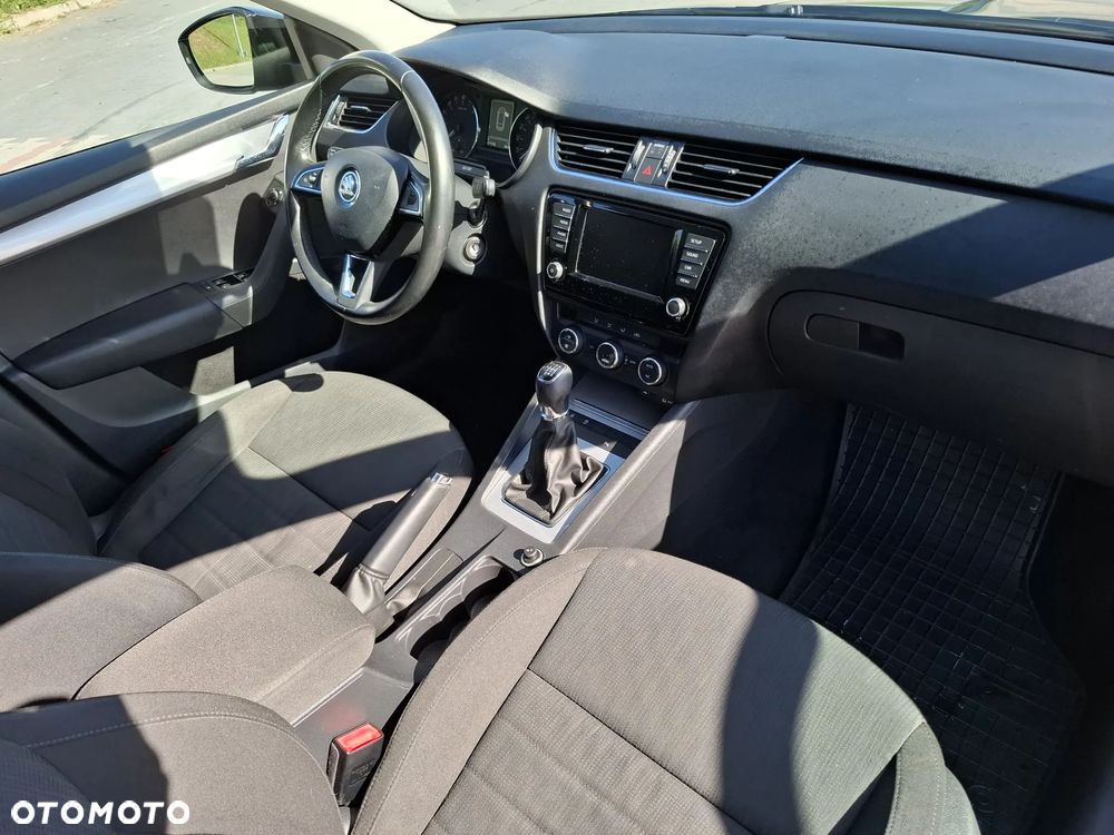 Skoda Octavia 2.0 TDI Ambition - 16