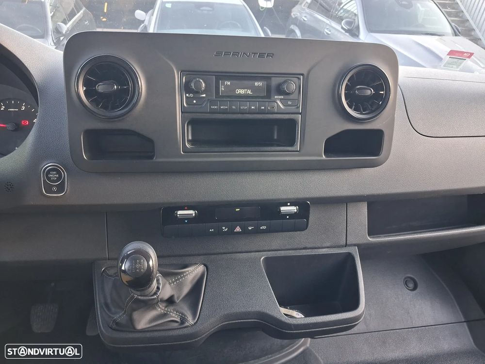 Mercedes-Benz Sprinter 315 CDI Furgão Teto alto Longo - 12