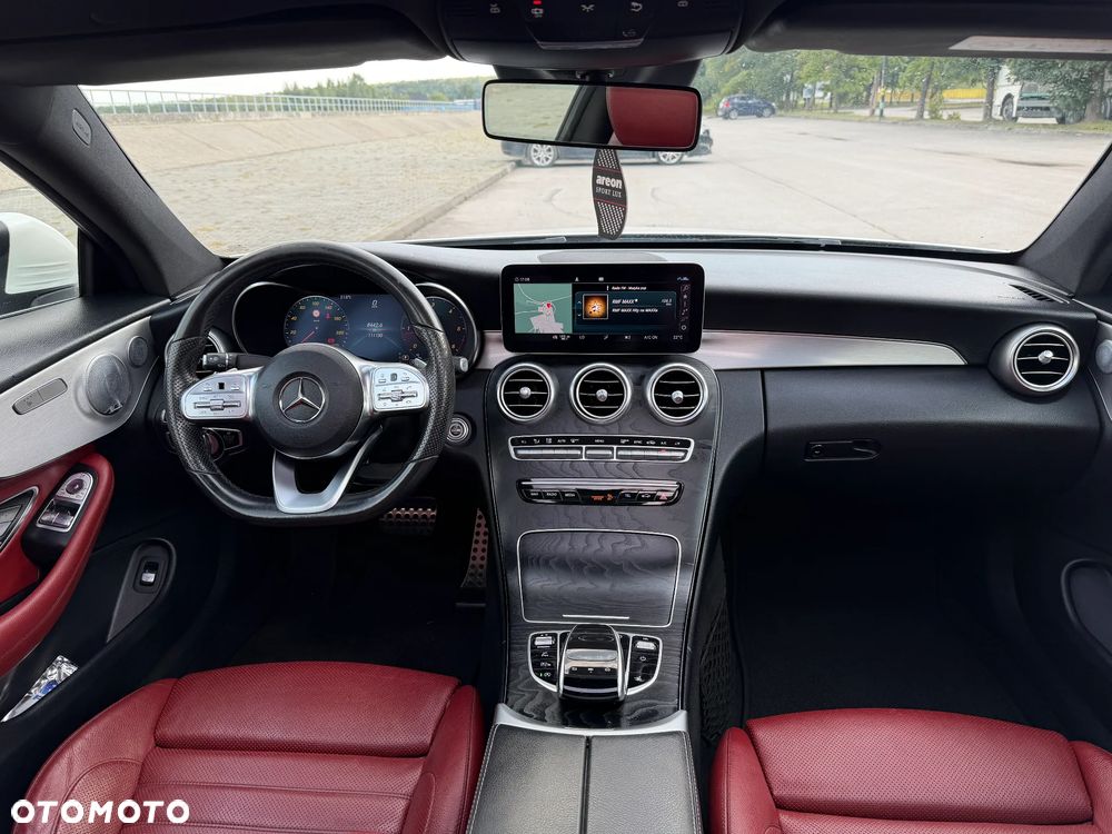 Mercedes-Benz Klasa C 300 d 4MATIC 9G-TRONIC - 28