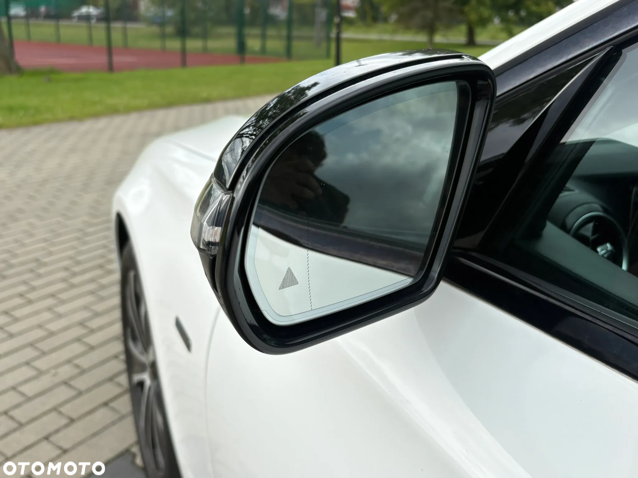 Mercedes-Benz Klasa E 300de T 9G-TRONIC Edition AVANTGARDE - 19