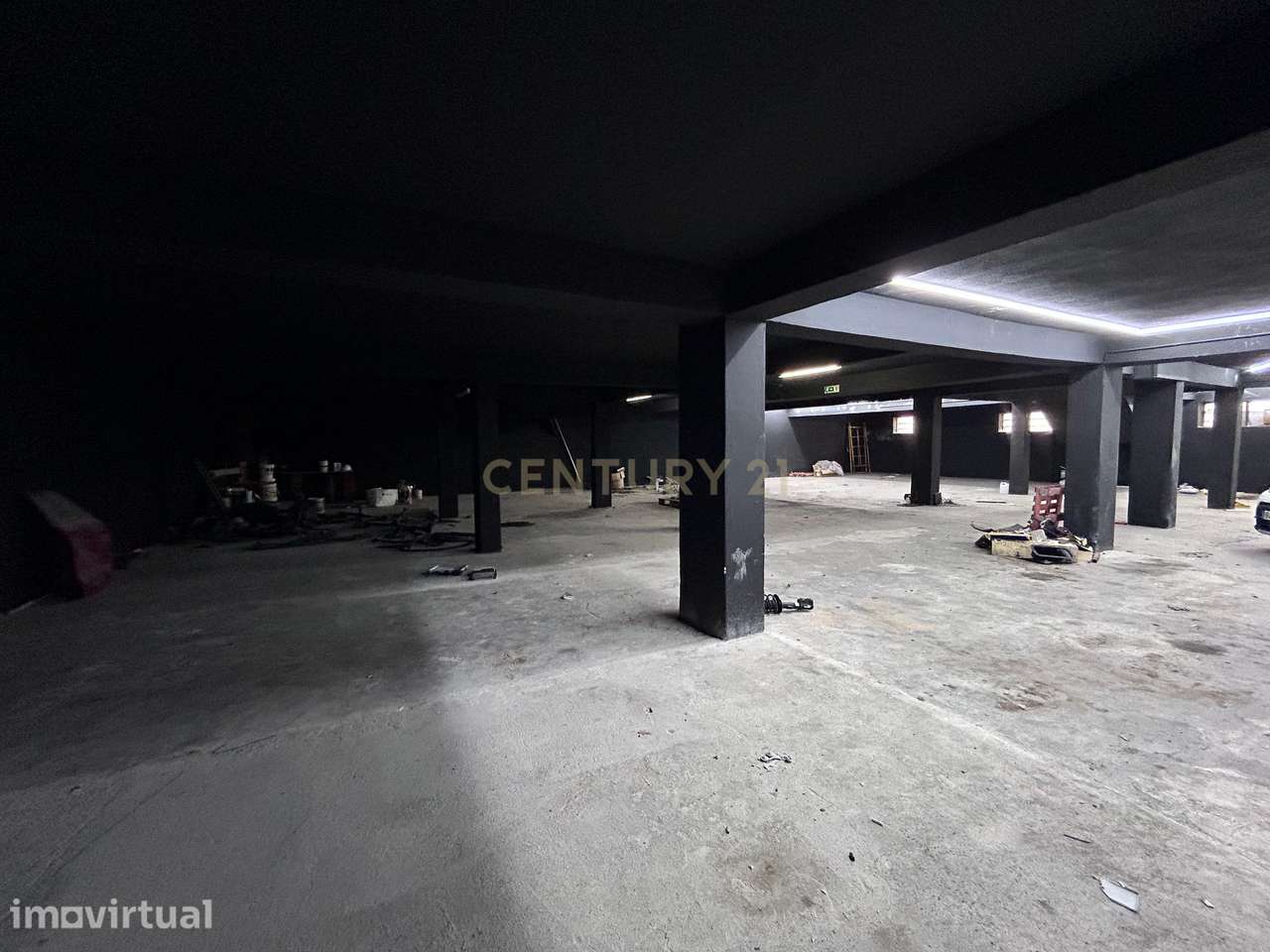 Armazém – 627 m² – Baixa da Banheira - Grande imagem: 2/6