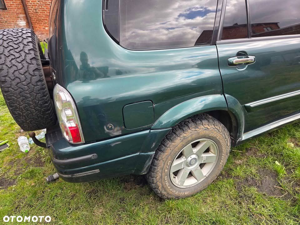 Suzuki Grand Vitara 2.7 V6 - 7
