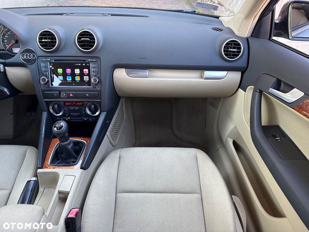 Audi A3 1.6 Ambiente - 29