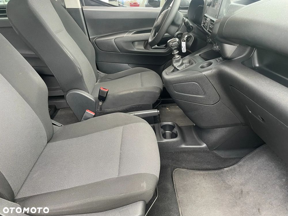 Toyota Proace City Verso 1.2 D-4T Business - 9