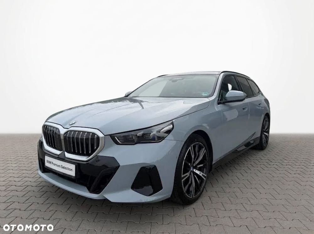 BMW Seria 5 540d xDrive mHEV M Sport - 8