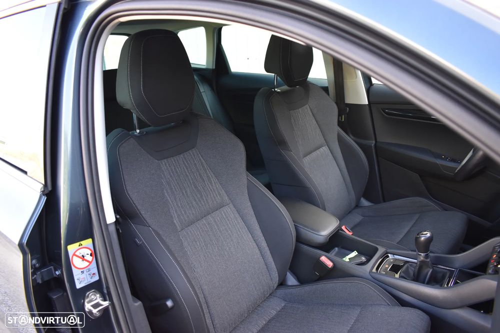 Skoda Karoq 1.0 TSI Style - 21