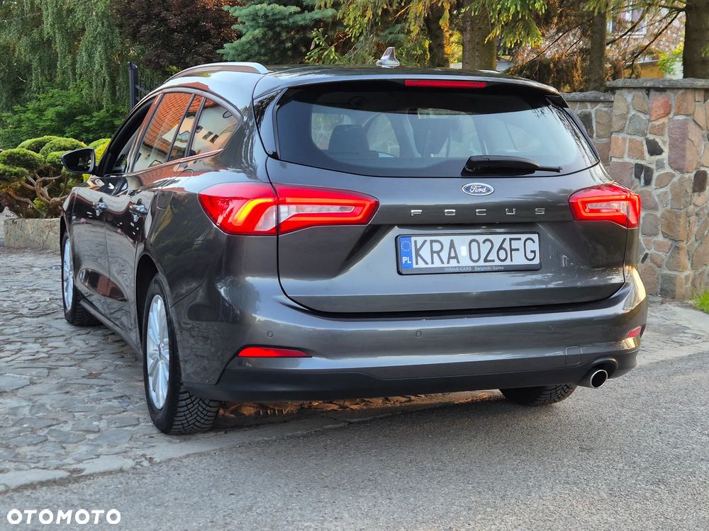 Ford Focus 1.5 EcoBlue Start-Stopp-System TITANIUM DESIGN - 18