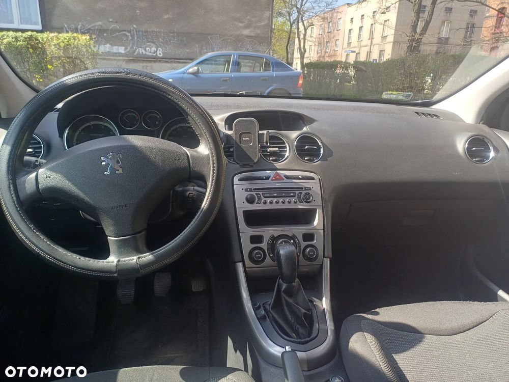 Peugeot 308 1.6 Premium - 5