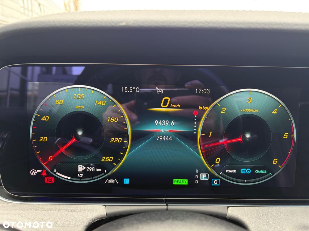 Mercedes-Benz CLS 300 d 4-Matic AMG - 24