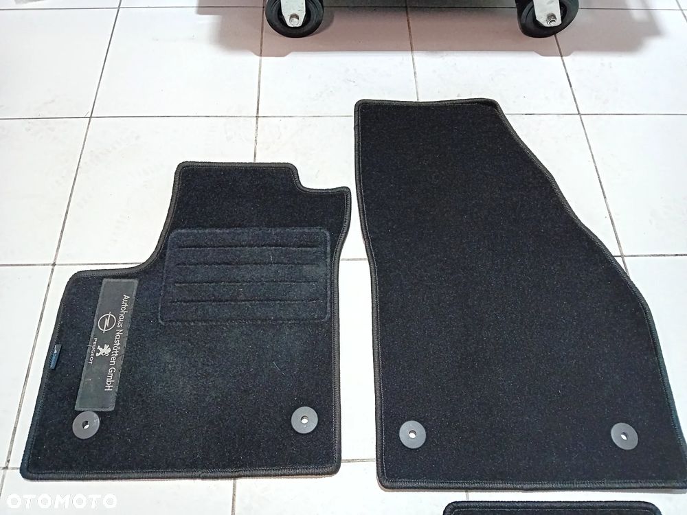 Dywaniki Opel Meriva oryginał 2012 - 2