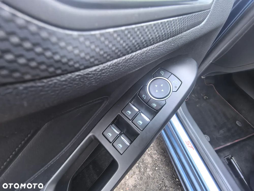 Ford Focus 1.0 EcoBoost Start-Stopp-System ST-LINE STYLE - 20