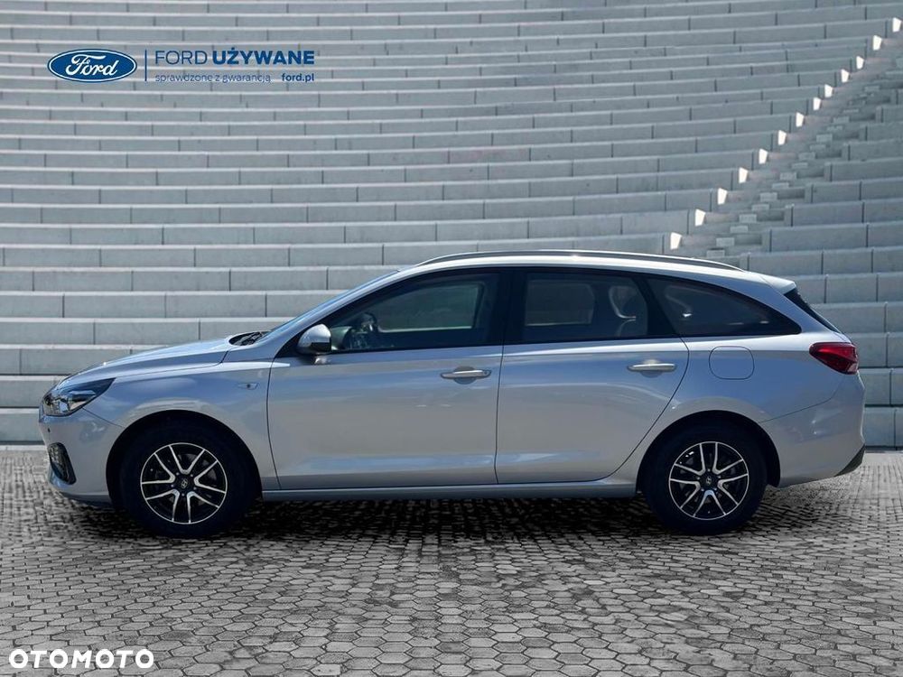 Hyundai i30 1.5 DPI Classic + - 8