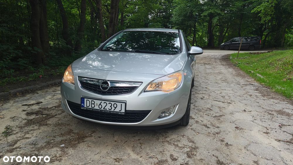 Opel Astra 1.4 T Cosmo - 1