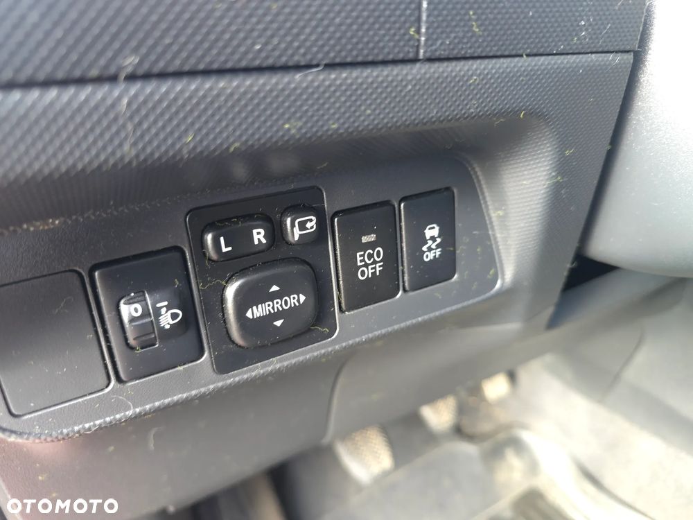 Toyota Auris 1.33 VVT-i Edition - 21