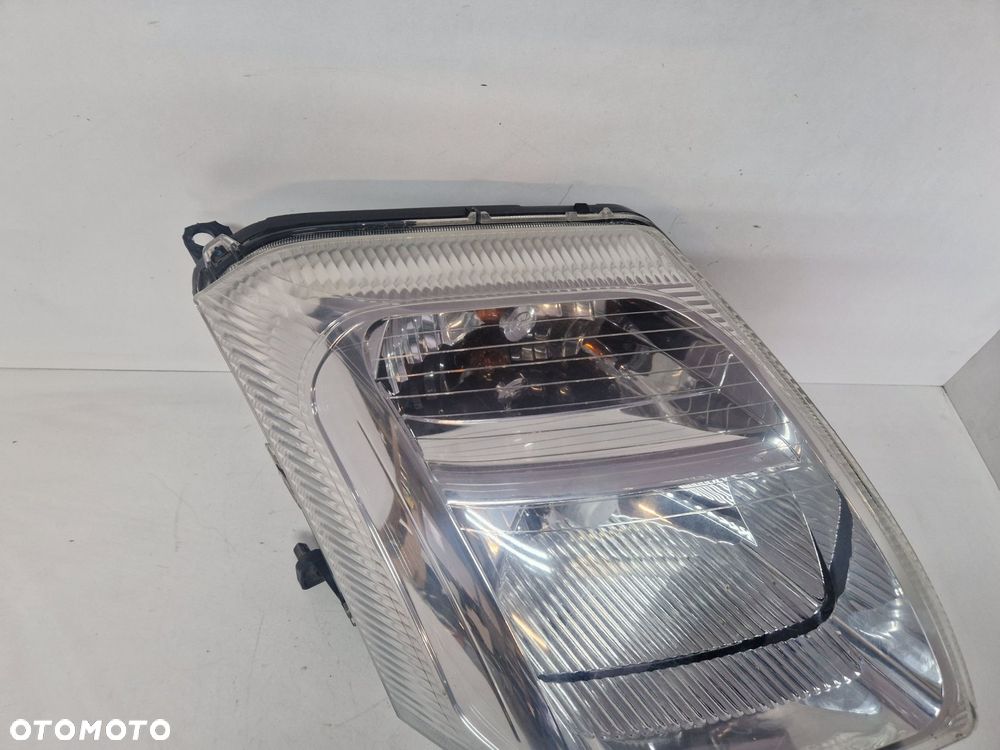 CITROEN C2 9680128180 LAMPA PRAWA PRZÓD PRZEDNIA EU - 8