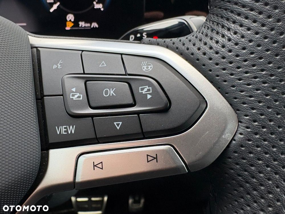 Volkswagen Tiguan - 29