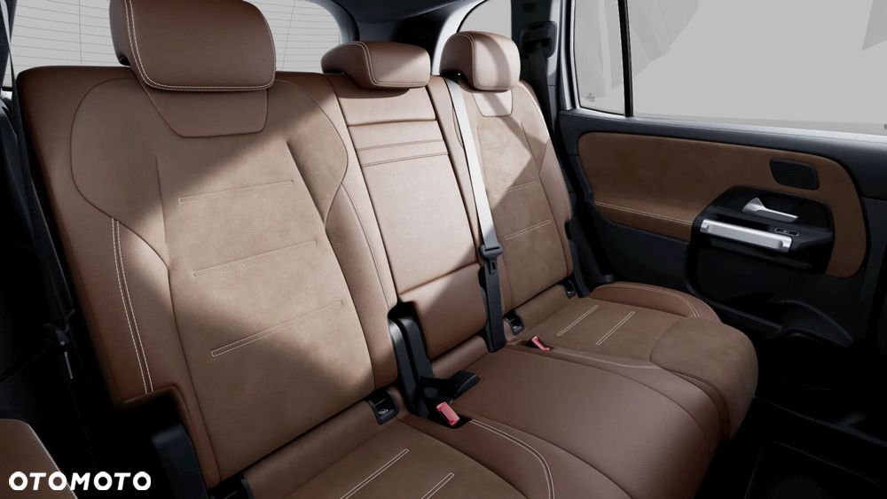 Mercedes-Benz GLB - 27