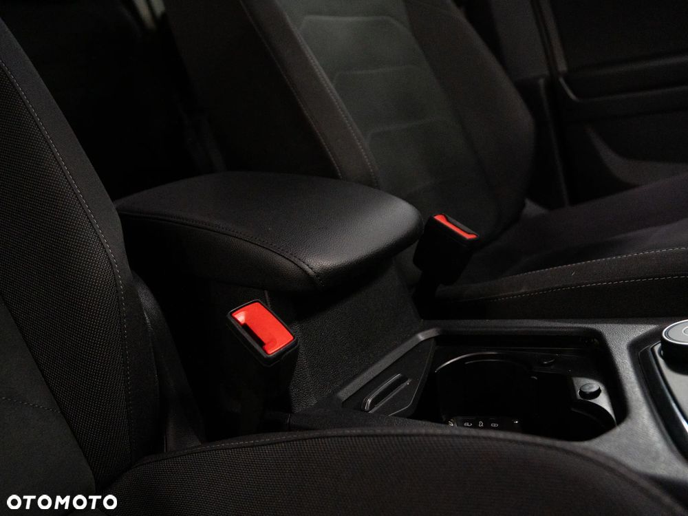 Volkswagen Tiguan Allspace 2.0 TSI 4Mot Elegance DSG - 40