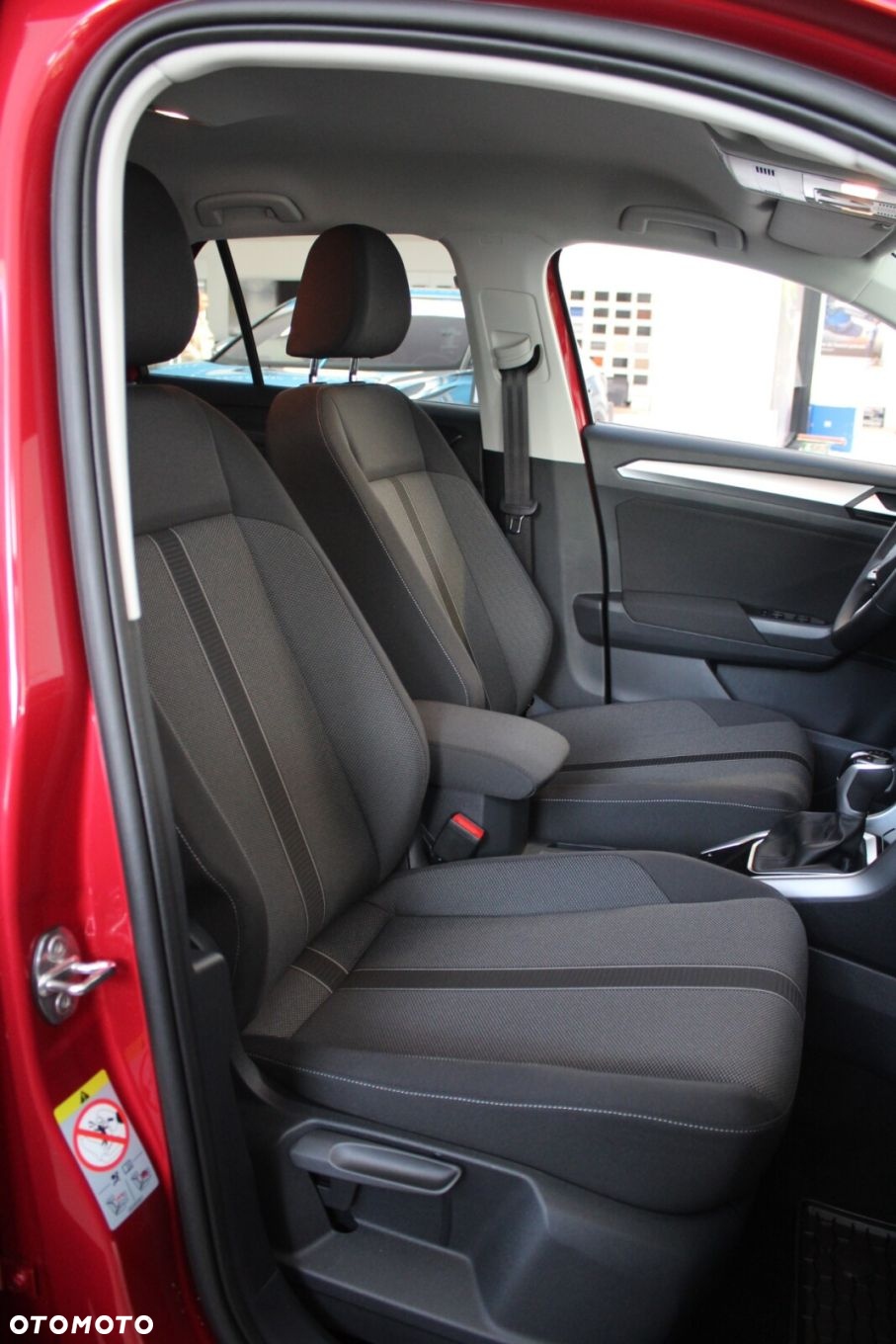 Volkswagen T-Roc - 10