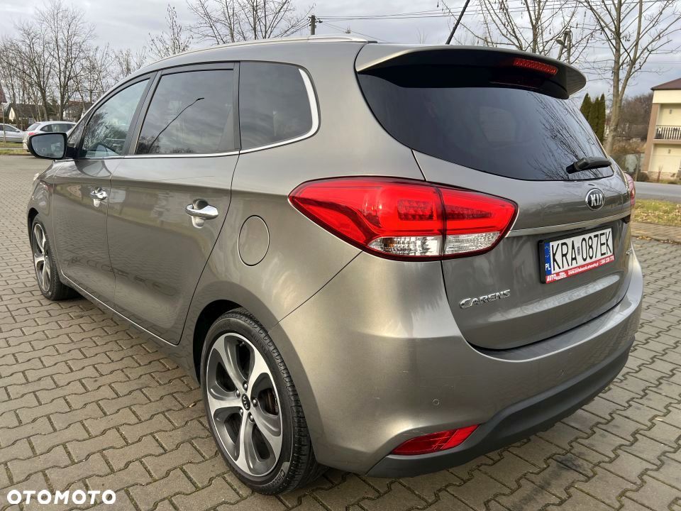 Kia Carens 1.7 CRDi Spirit - 36