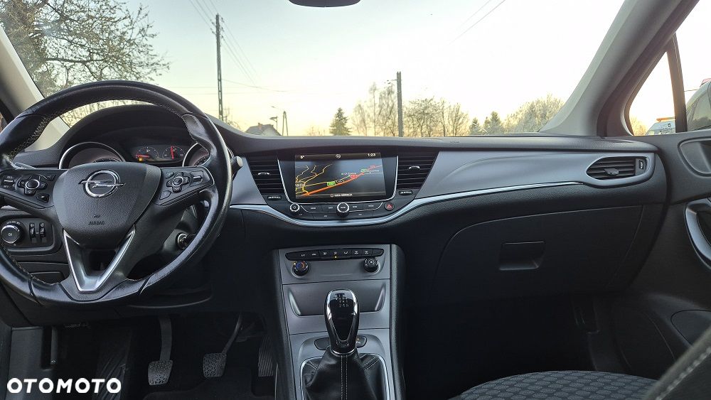 Opel Astra - 8
