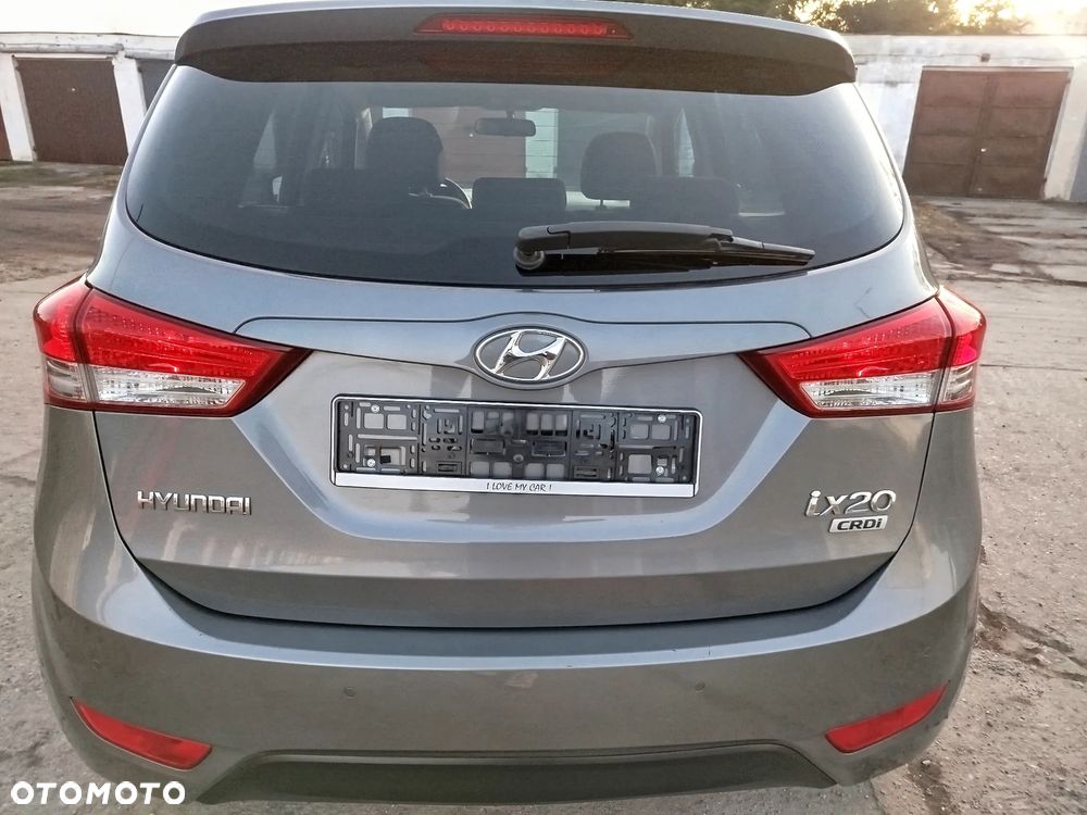 Hyundai ix20 1.6 CRDi Fifa World Cup Edition - 23