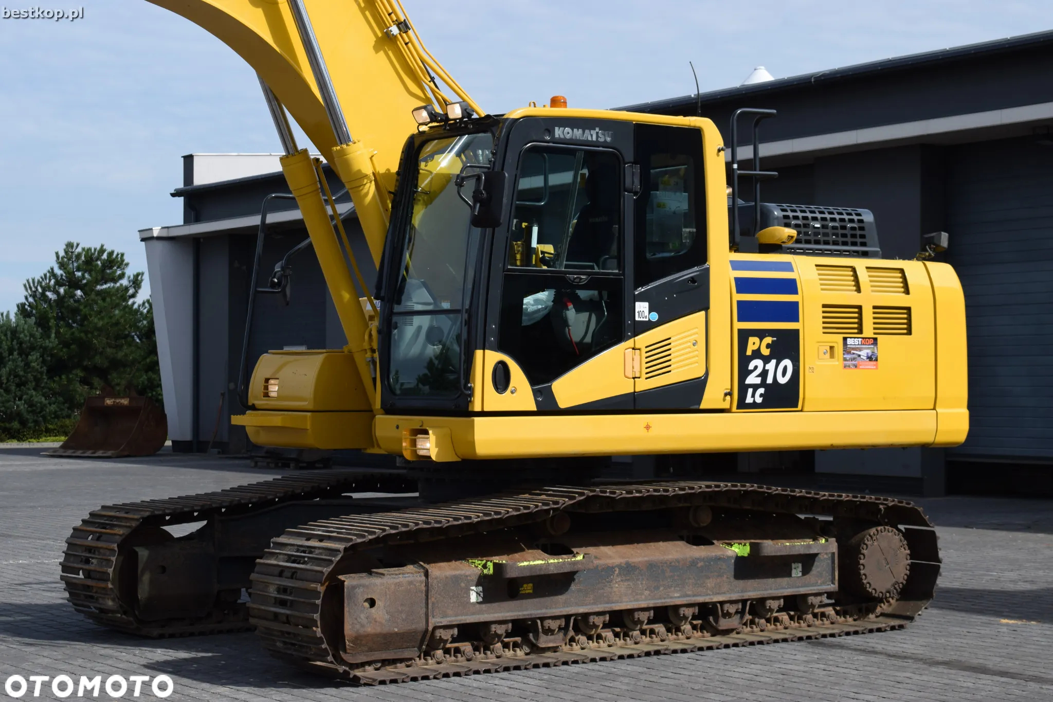 Komatsu PC210LC-11 - 2