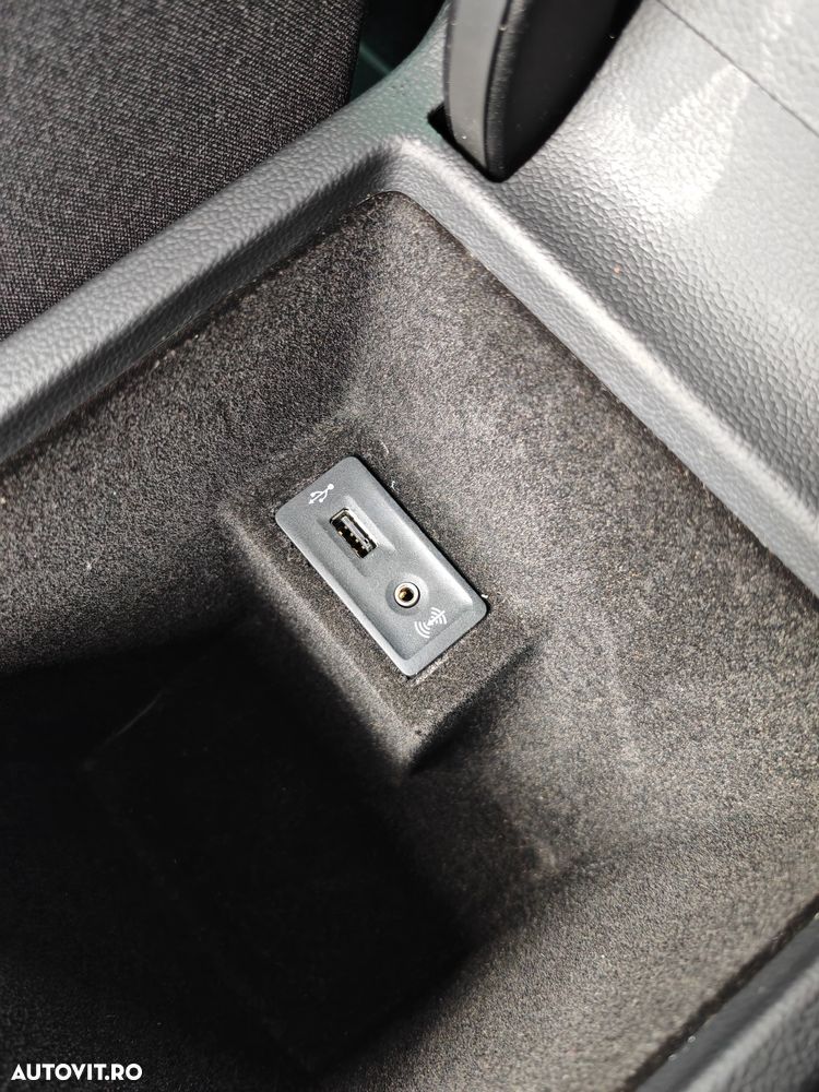 Volkswagen Passat - 17