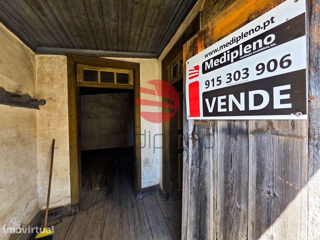 CASA ANTIGA C/ ANEXO - Grande imagem: 4/23